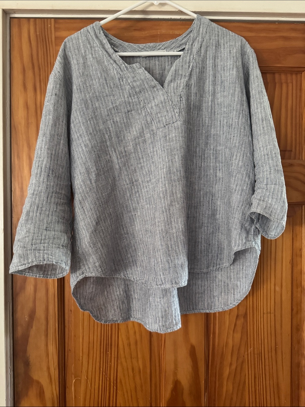 cut loose Heathered Gray Textured V-Neck Linen-Blend Tunic